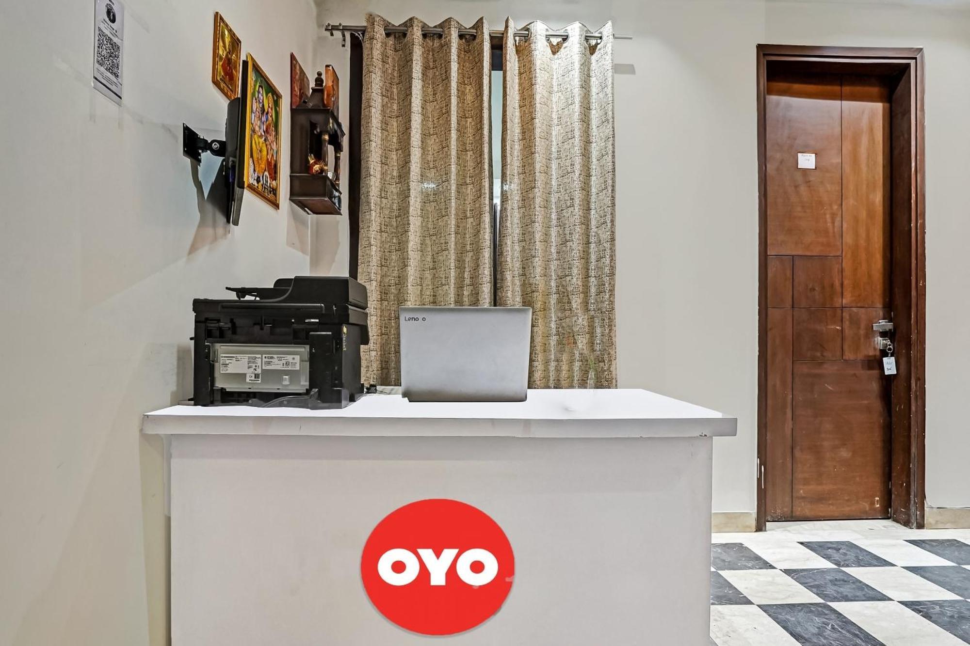 Hotel O South Galaxy Нью-Дели Экстерьер фото