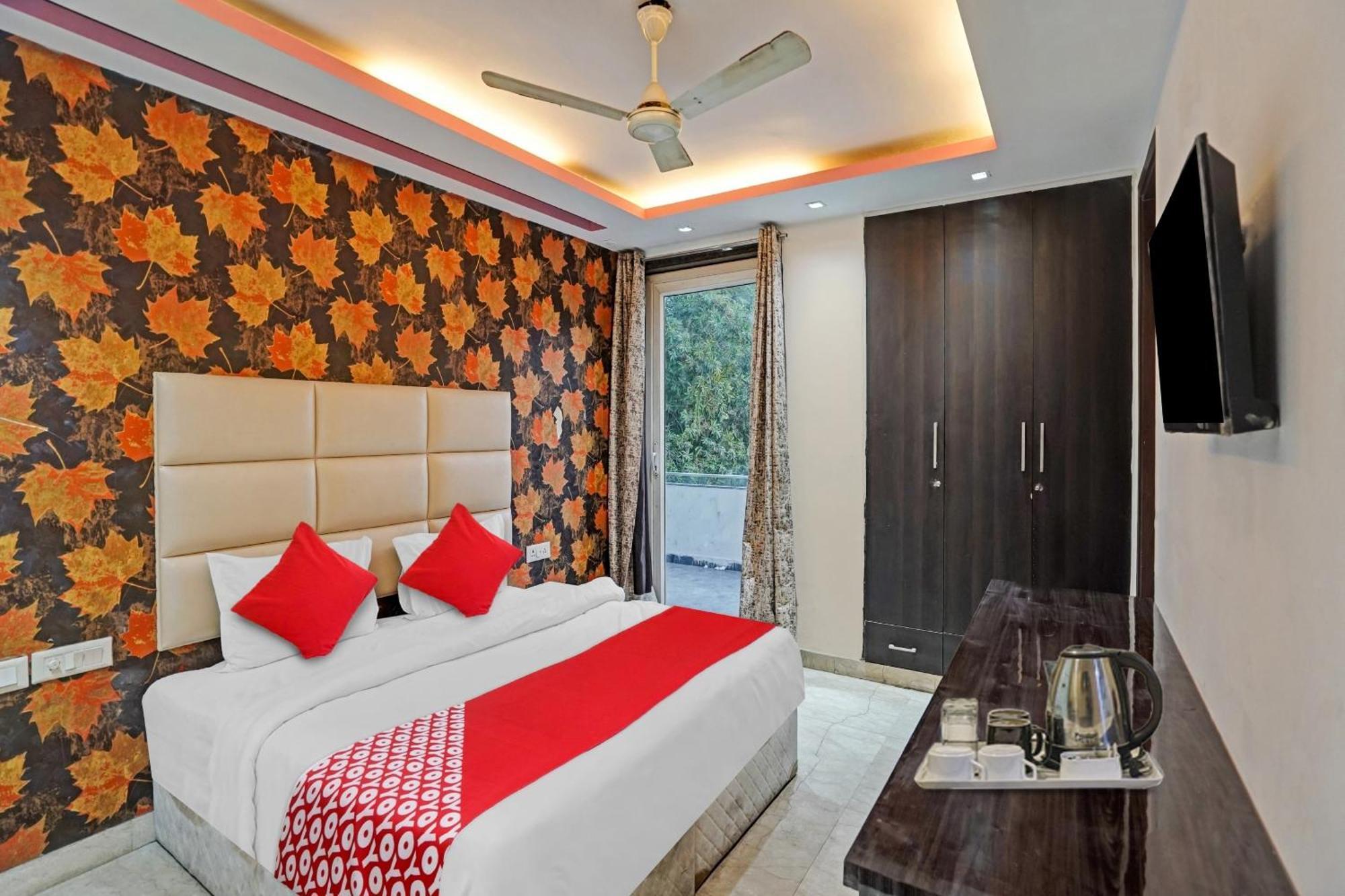 Hotel O South Galaxy Нью-Дели Экстерьер фото